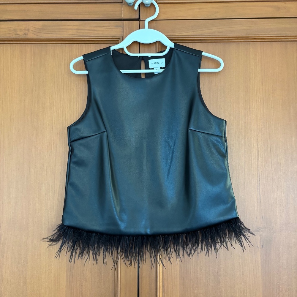 Black top with twist